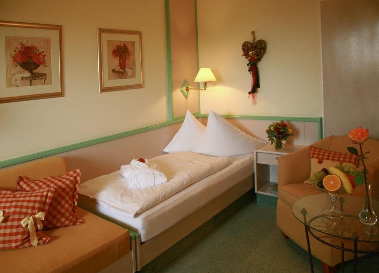Hotel Dein Franz Bad Füssing Exteriör bild